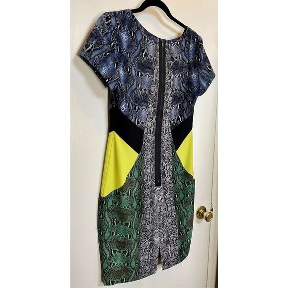 BCBGMAXAZRIA Chole Black Combo dress
Size M - Picture 14 of 14